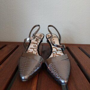 "Othello" Silver metallic strappy leather pumps